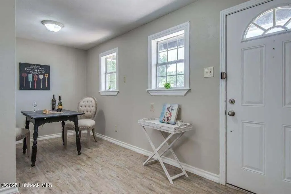 Photo 2 — 1910 26th Street, Lubbock, TX 79411