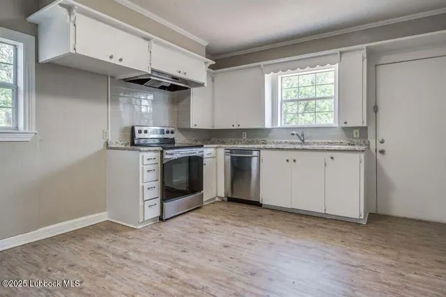 Photo 7 — 1910 26th Street, Lubbock, TX 79411