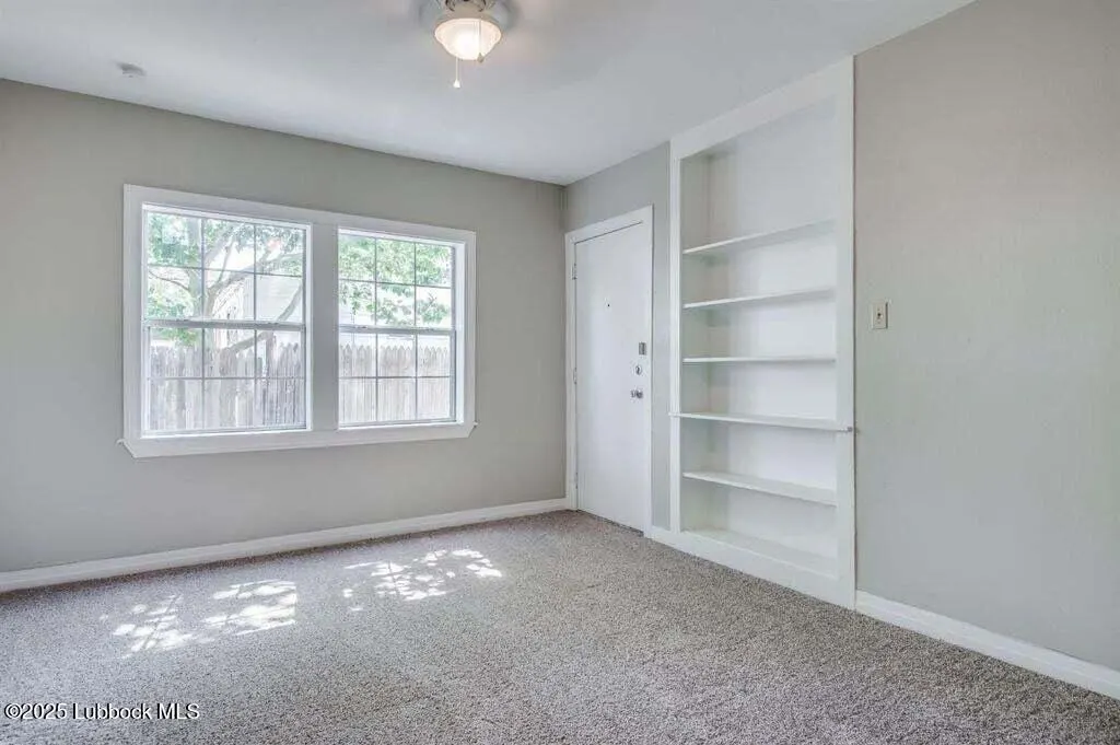 Photo 17 — 1910 26th Street, Lubbock, TX 79411
