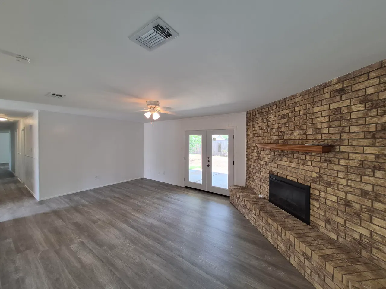 Photo 5 — 4815 8th Street, Lubbock, TX 79416