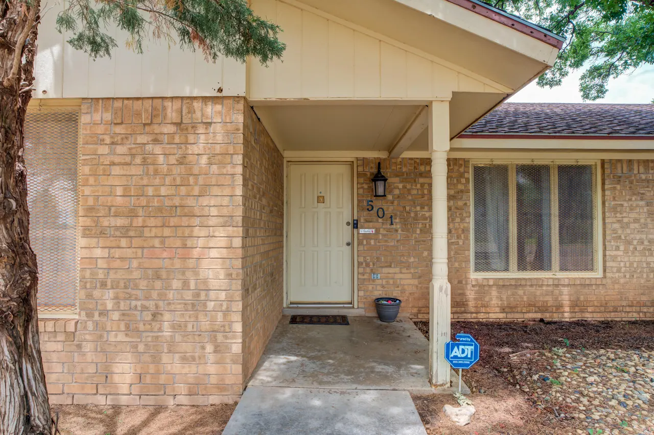 Photo 17 — 501 N Huron Avenue, Lubbock, TX 79416