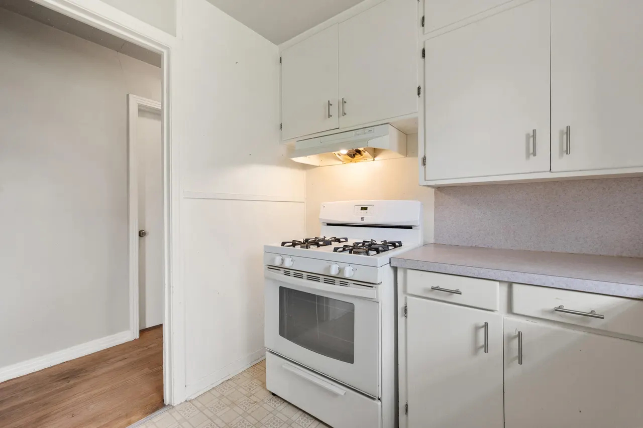 Photo 12 — 811 Zephyr Street, Plainview, TX 79072