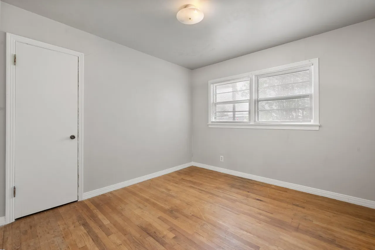 Photo 16 — 811 Zephyr Street, Plainview, TX 79072