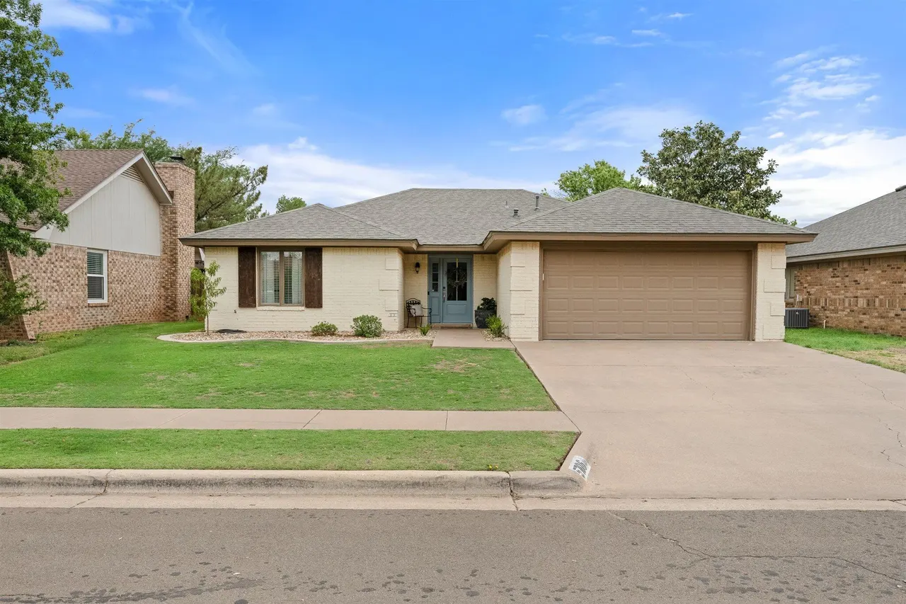 Photo 2 — 5706 89th Street, Lubbock, TX 79424