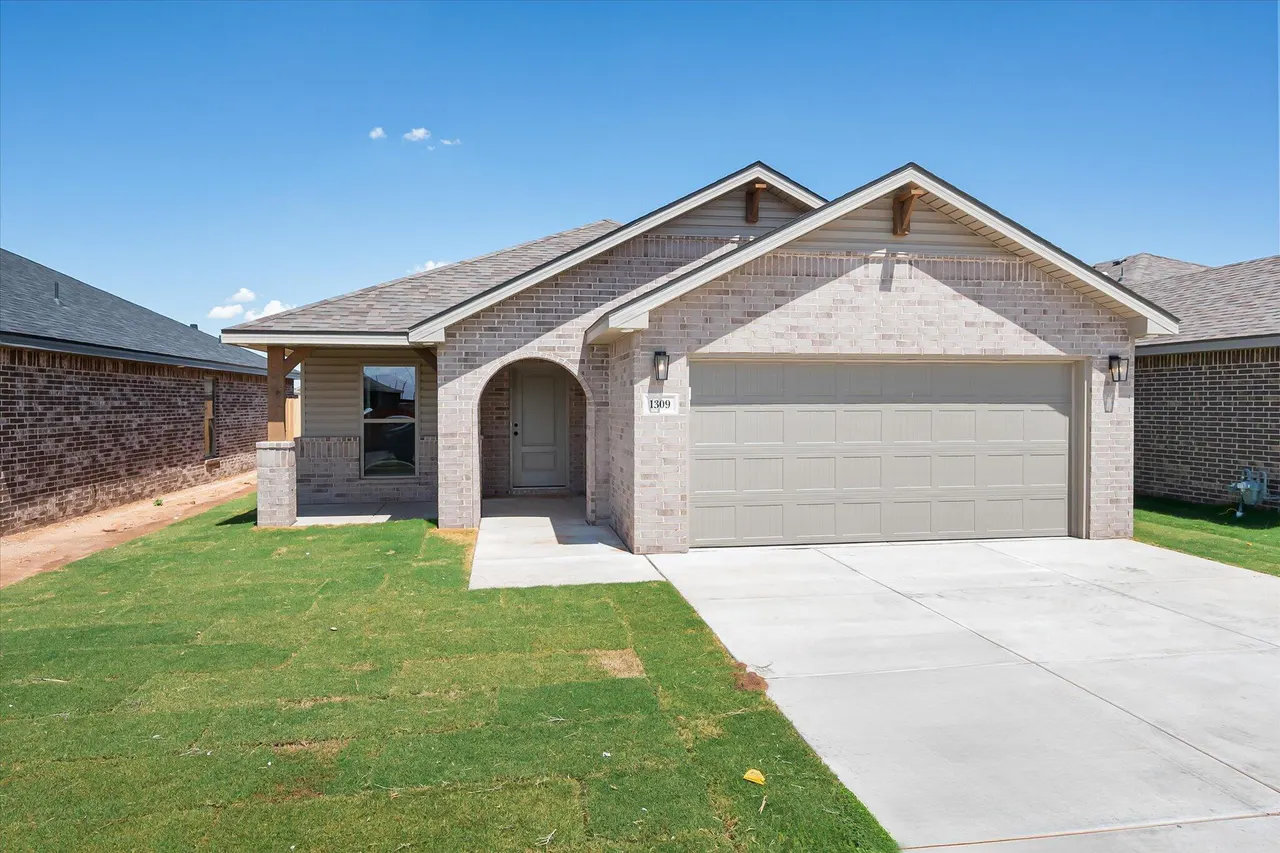 Photo 3 — 1309 Saratoga Avenue, Lubbock, TX 79416