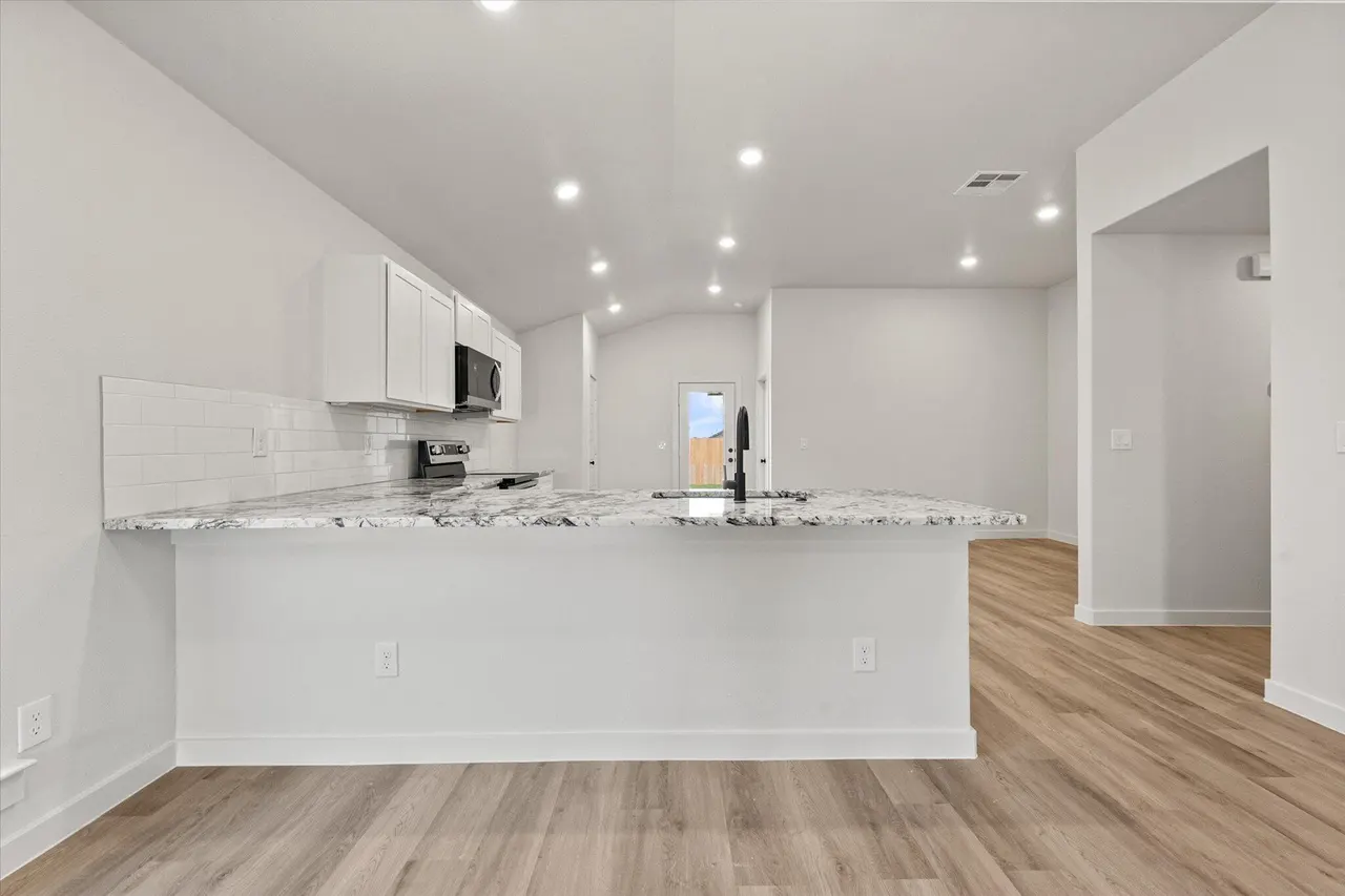 Photo 9 — 1309 Saratoga Avenue, Lubbock, TX 79416