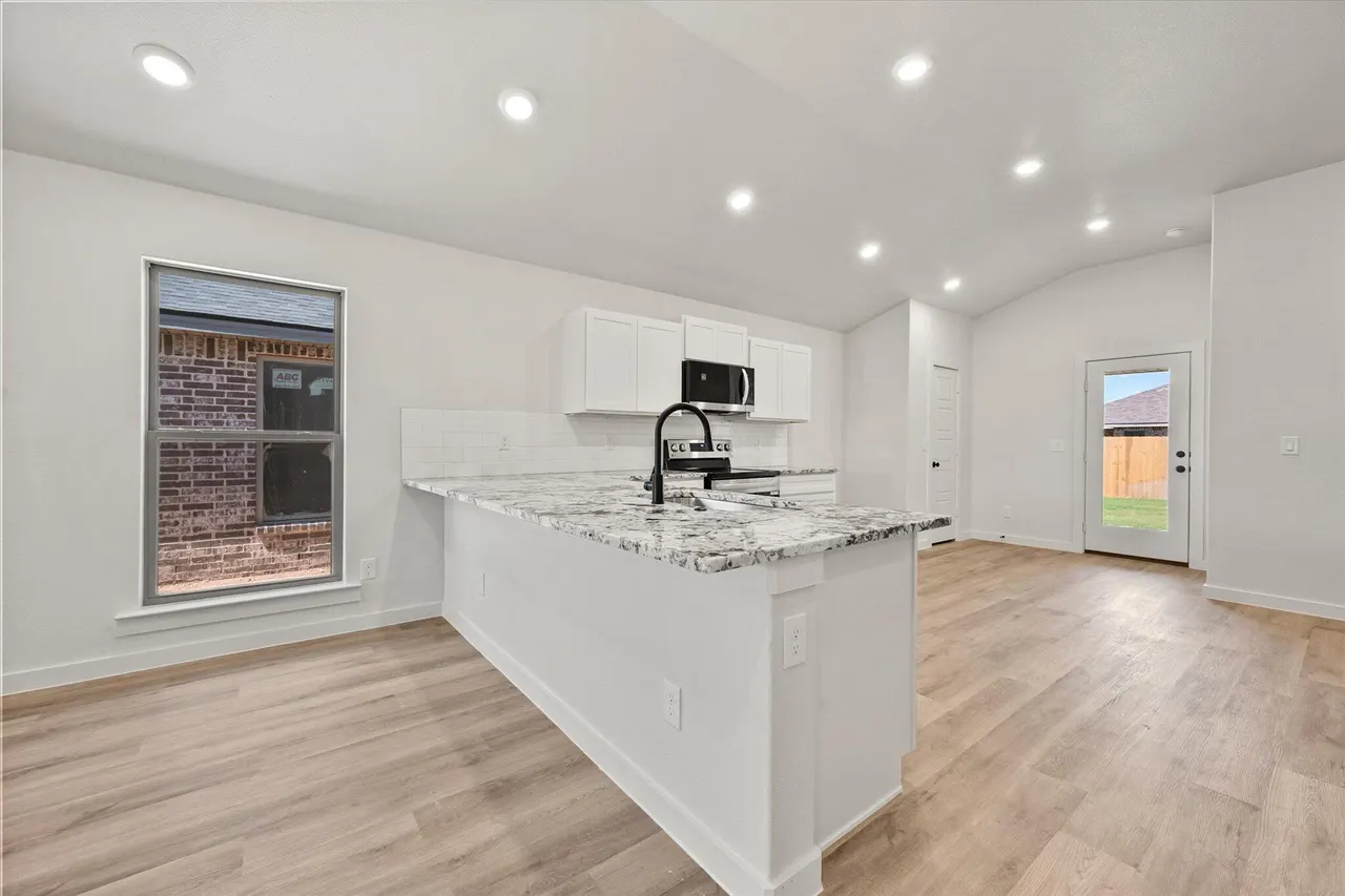 Photo 10 — 1309 Saratoga Avenue, Lubbock, TX 79416