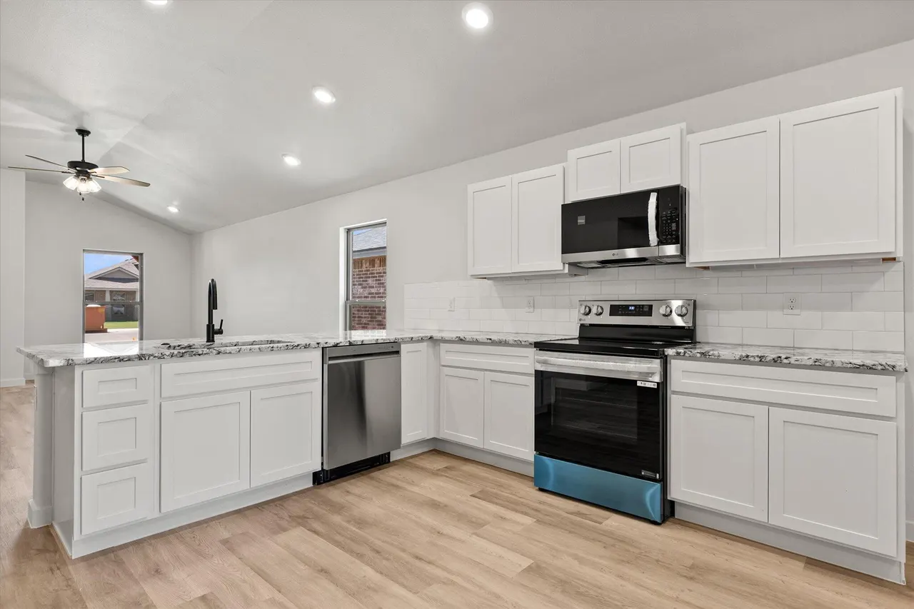 Photo 13 — 1309 Saratoga Avenue, Lubbock, TX 79416