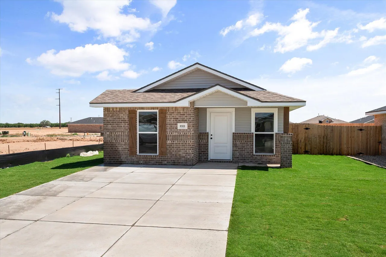 Photo 3 — 8311 25th Street, Lubbock, TX 79407