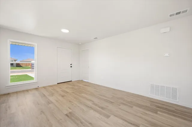 Photo 8 — 8311 25th Street, Lubbock, TX 79407