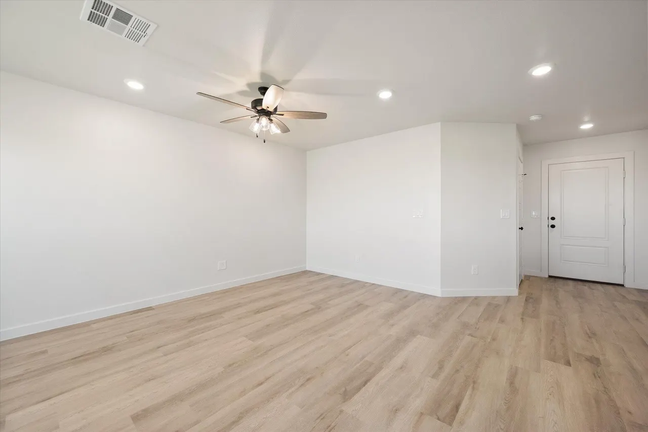 Photo 7 — 8312 26th Street, Lubbock, TX 79407