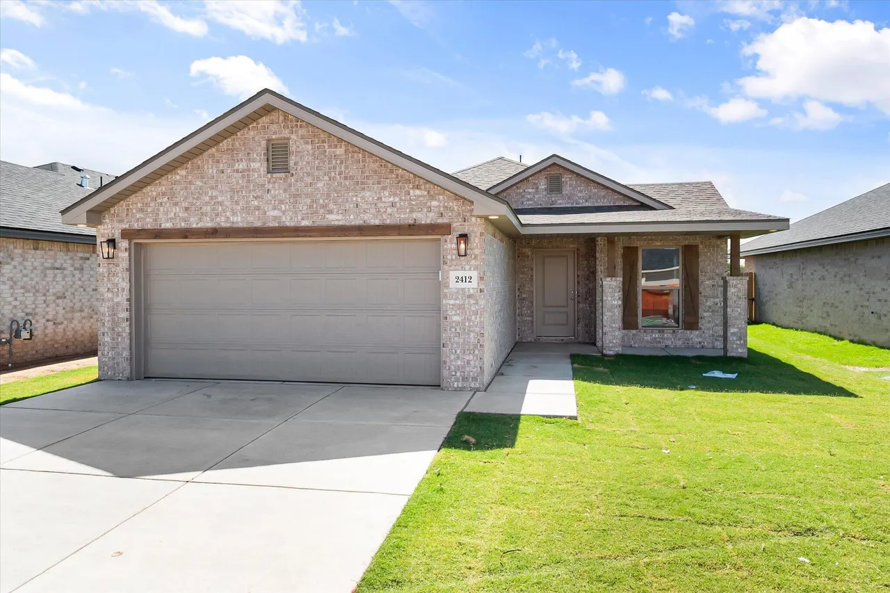 Photo 3 — 2412 Helena Avenue, Lubbock, TX 79407