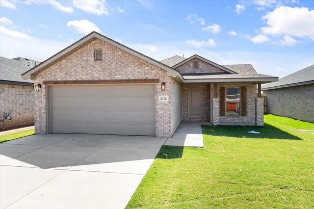 Photo 3 — 2412 Helena Avenue, Lubbock, TX 79407
