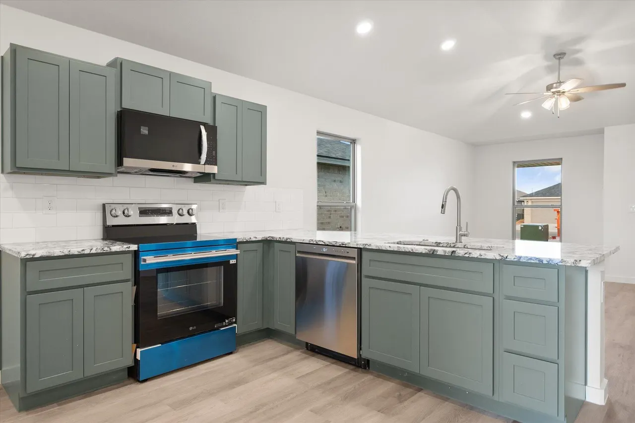 Photo 13 — 2412 Helena Avenue, Lubbock, TX 79407