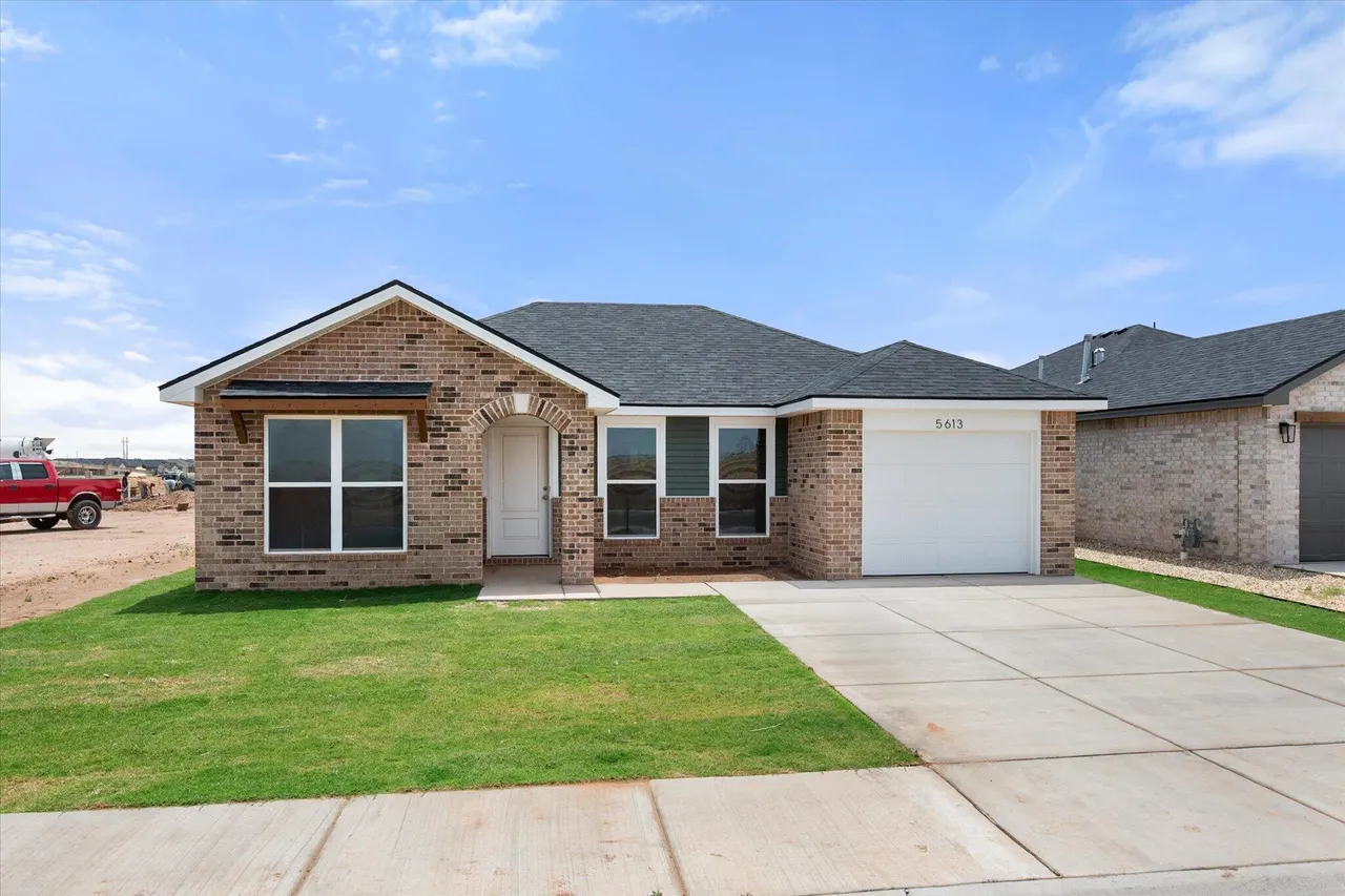 Photo 3 — 5613 Smith Street, Lubbock, TX 79416