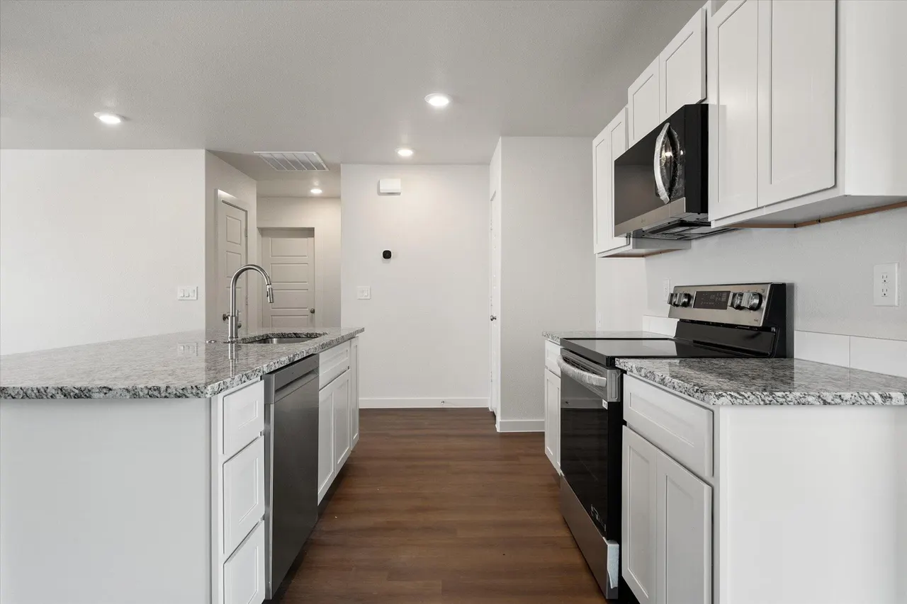 Photo 12 — 5613 Smith Street, Lubbock, TX 79416