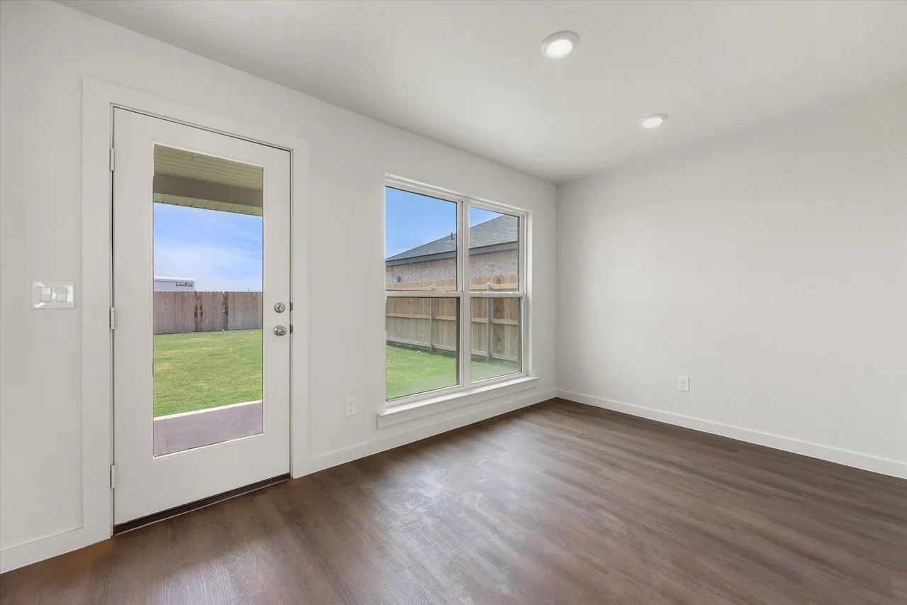 Photo 15 — 5613 Smith Street, Lubbock, TX 79416