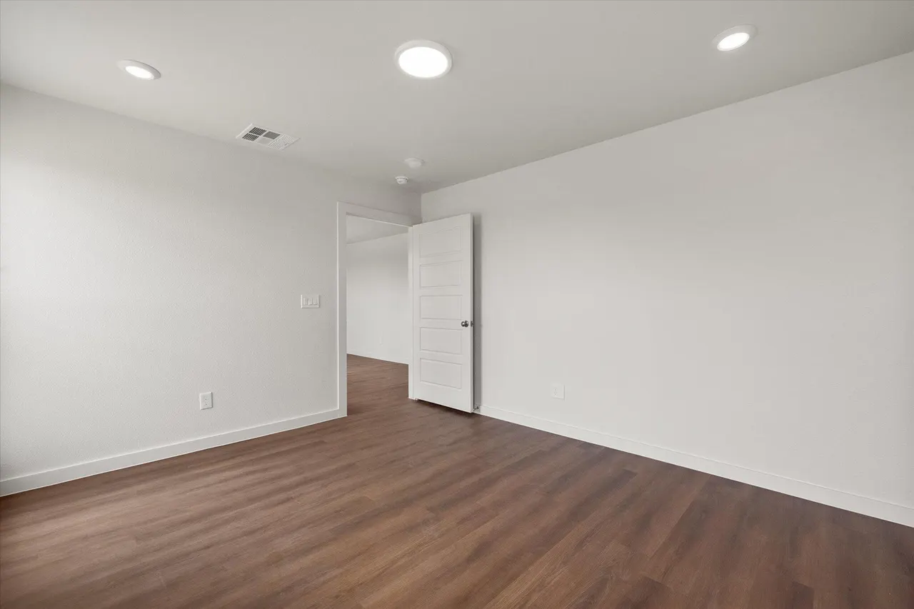 Photo 17 — 5613 Smith Street, Lubbock, TX 79416