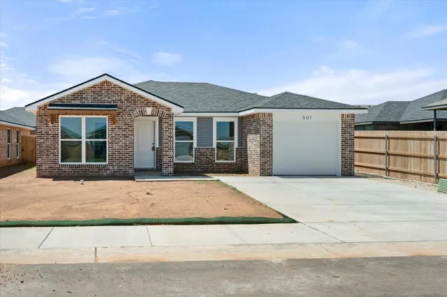 Photo 3 — 501 E 24th Street, Wolfforth, TX 79382