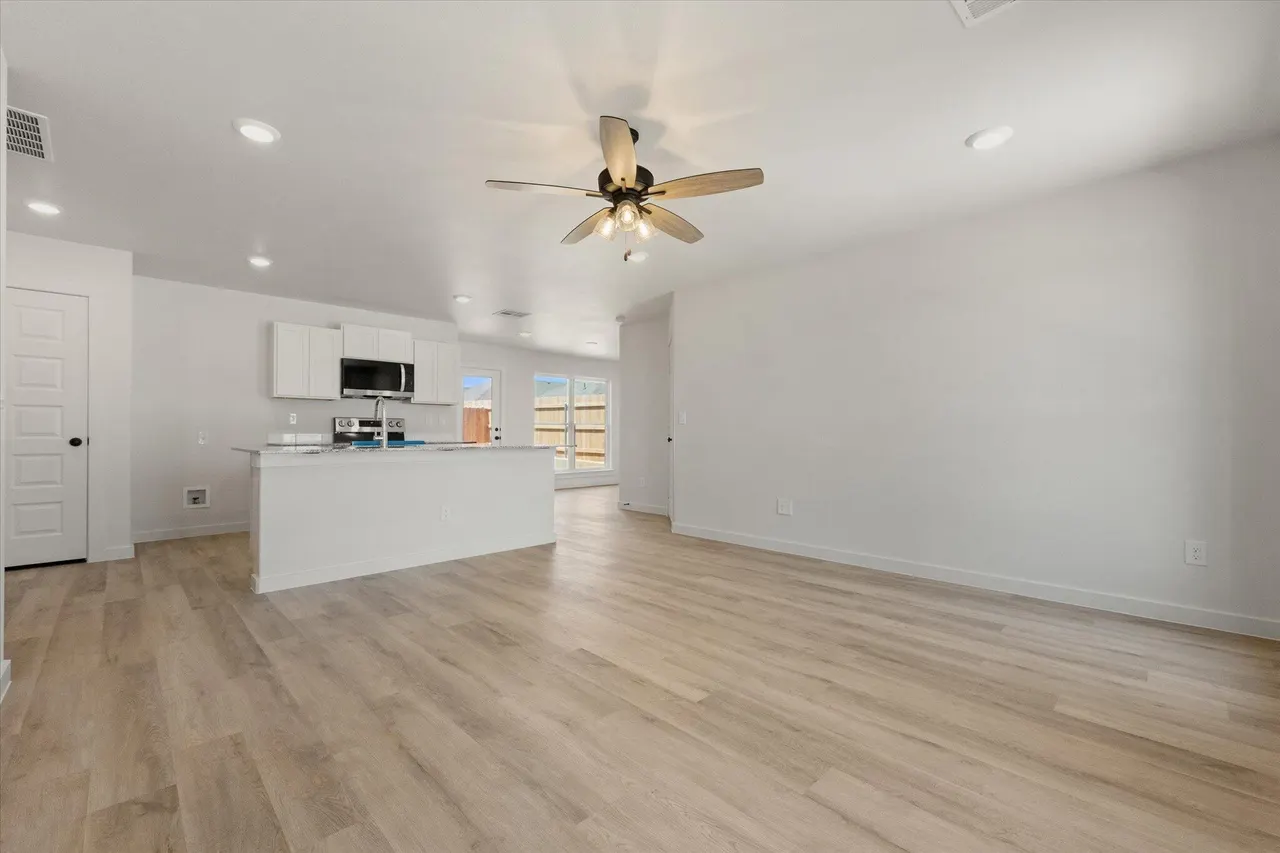Photo 5 — 501 E 24th Street, Wolfforth, TX 79382