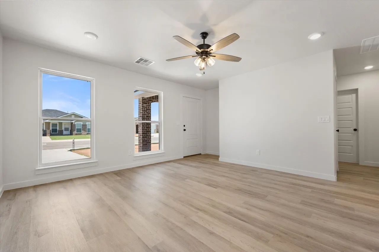 Photo 9 — 501 E 24th Street, Wolfforth, TX 79382