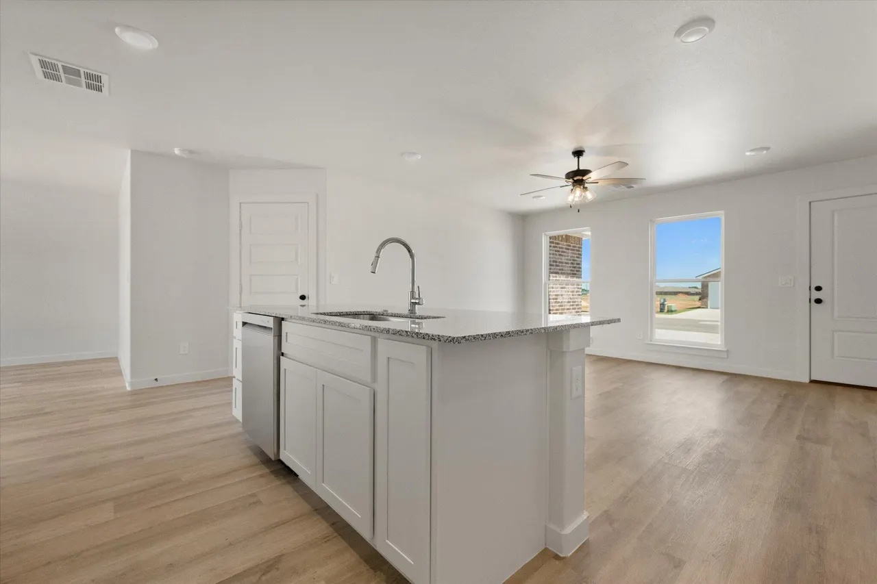 Photo 14 — 501 E 24th Street, Wolfforth, TX 79382