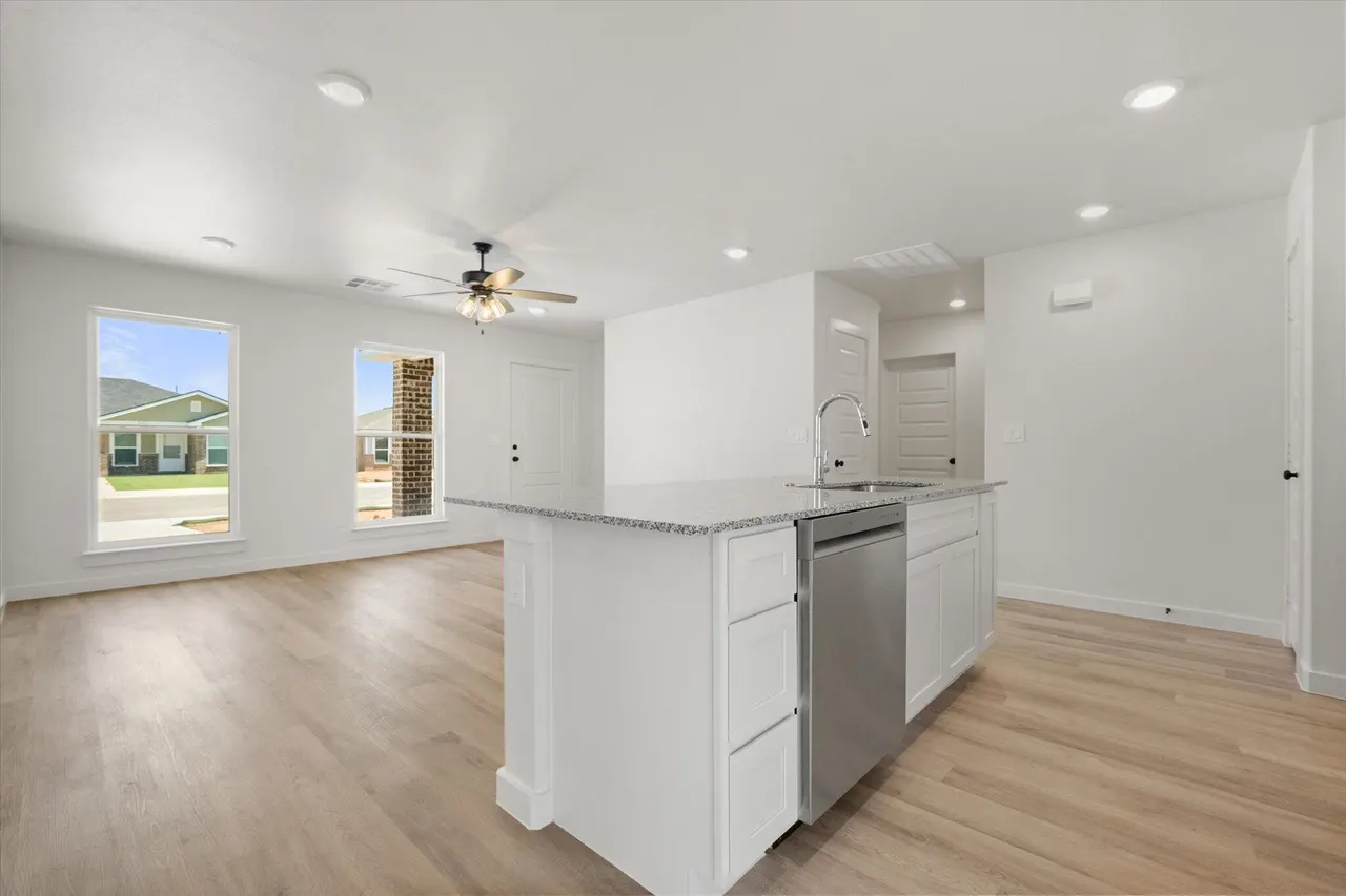 Photo 15 — 501 E 24th Street, Wolfforth, TX 79382
