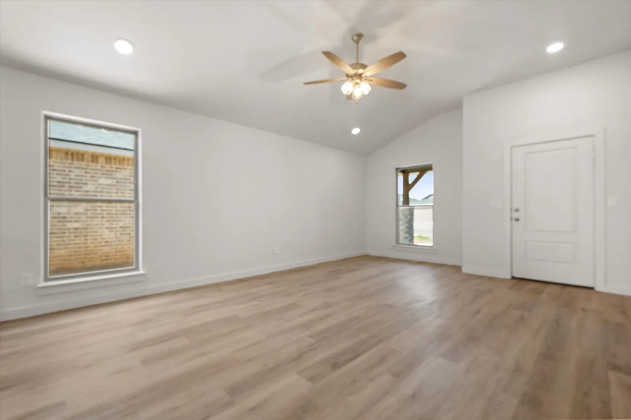 Photo 9 — 2004 Durham Avenue, Wolfforth, TX 79382