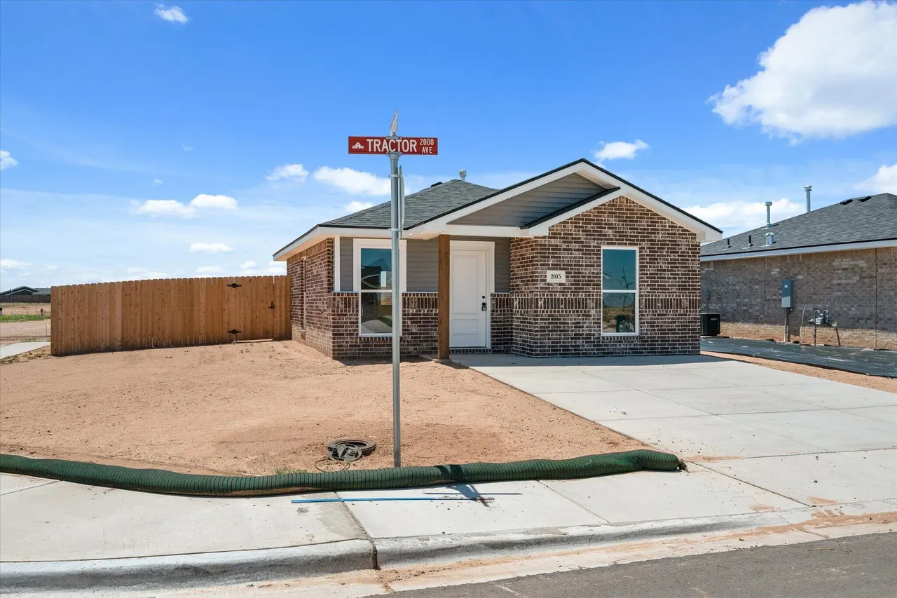 Photo 3 — 2015 Tractor Avenue, Wolfforth, TX 79382