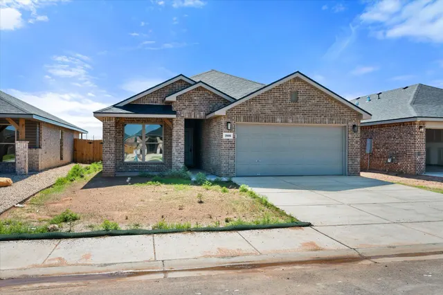 Photo 3 — 2006 Durham Avenue, Wolfforth, TX 79382