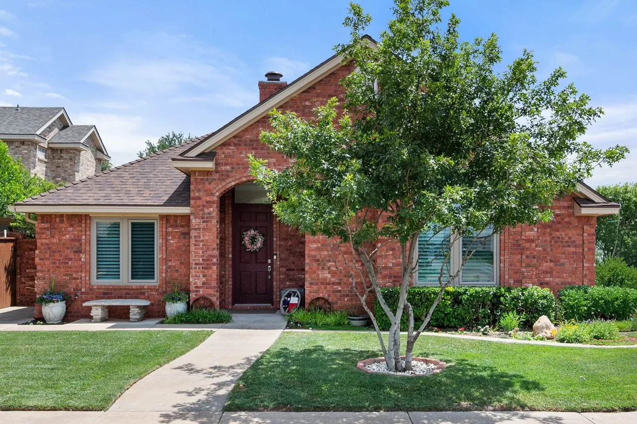 Photo 2 — 4111 102nd Street, Lubbock, TX 79423