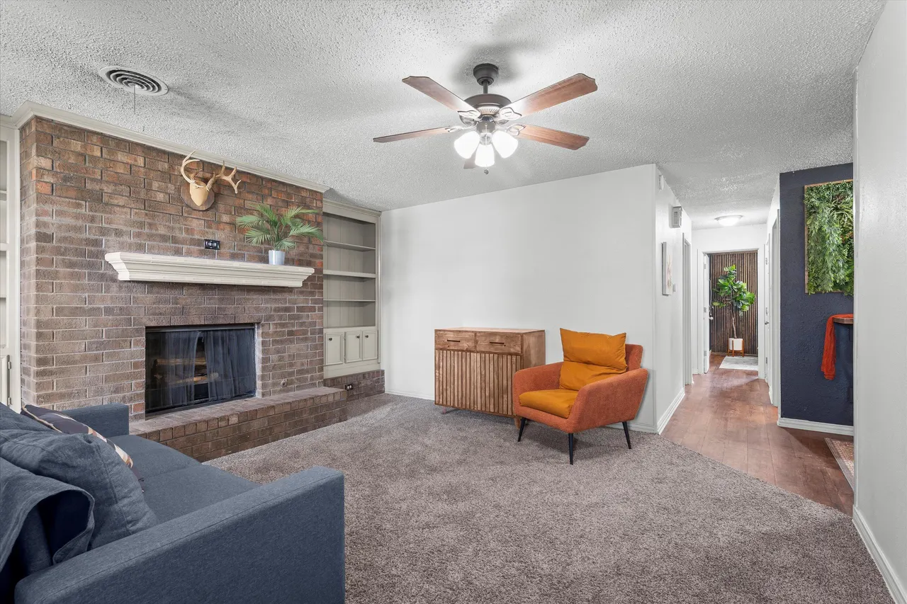 Photo 5 — 5305 13th Street, Lubbock, TX 79416