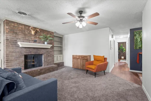 Photo 5 — 5305 13th Street, Lubbock, TX 79416