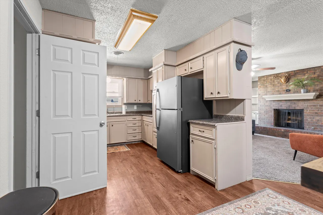 Photo 9 — 5305 13th Street, Lubbock, TX 79416