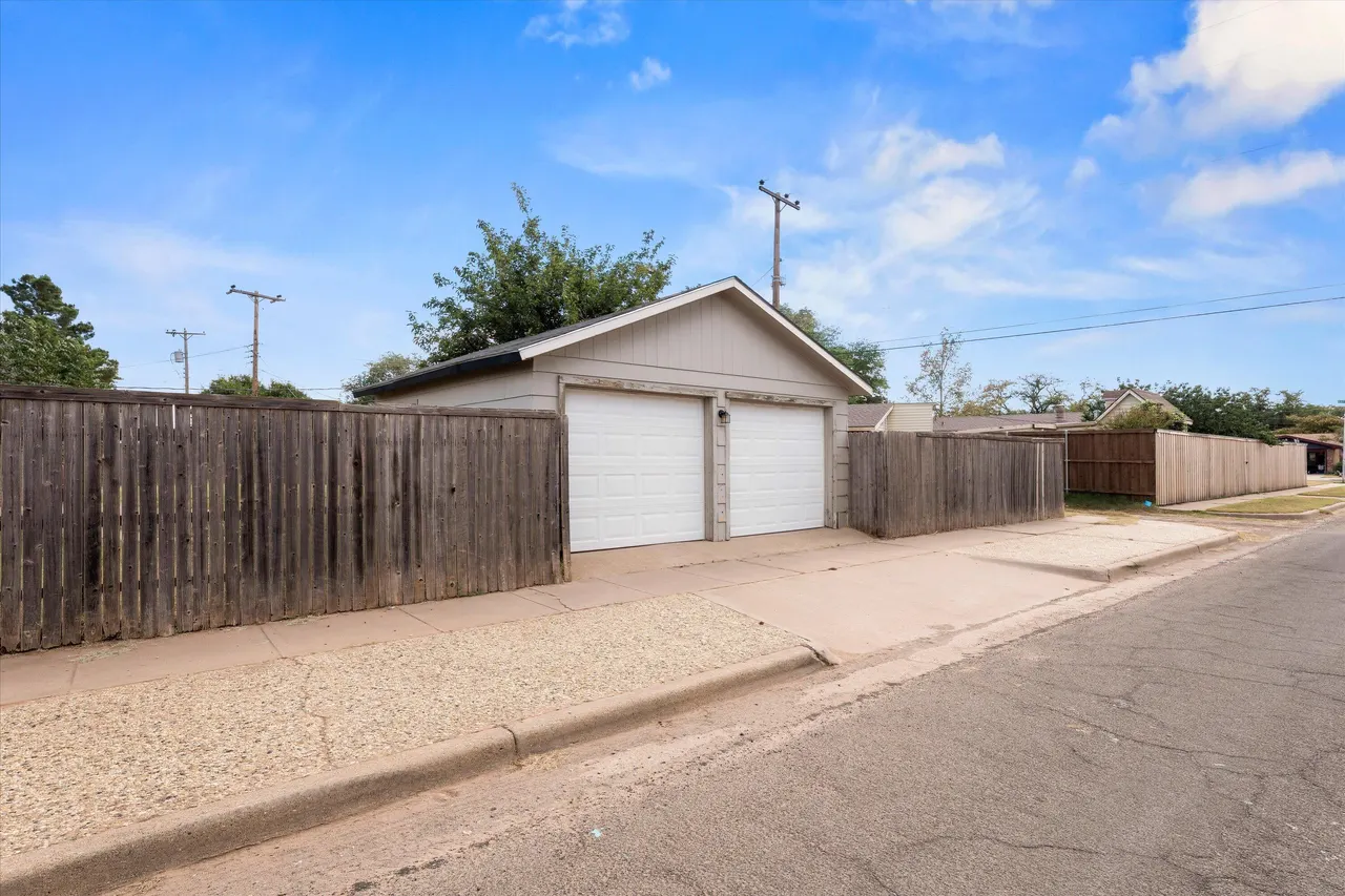 Photo 29 — 5305 13th Street, Lubbock, TX 79416