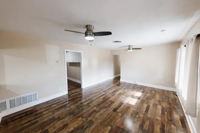 Photo 4 — 1155 S 10th Street, Slaton, TX 79364