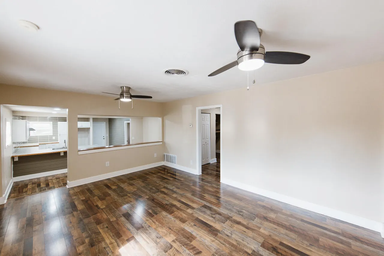Photo 5 — 1155 S 10th Street, Slaton, TX 79364