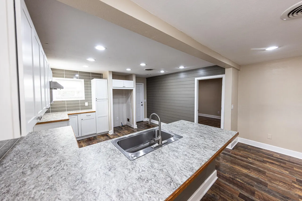 Photo 7 — 1155 S 10th Street, Slaton, TX 79364