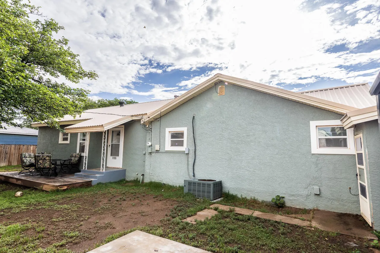 Photo 17 — 1155 S 10th Street, Slaton, TX 79364
