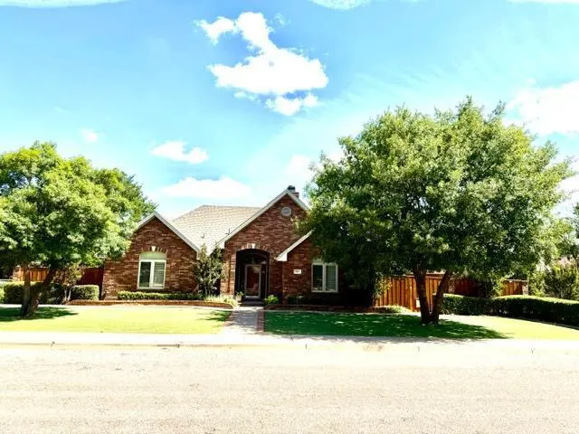 Front exterior — 913 W 9th Street, Idalou, TX 79329