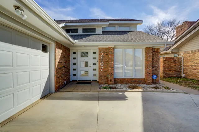 Photo 3 — 5107 1st Place, Lubbock, TX 79416