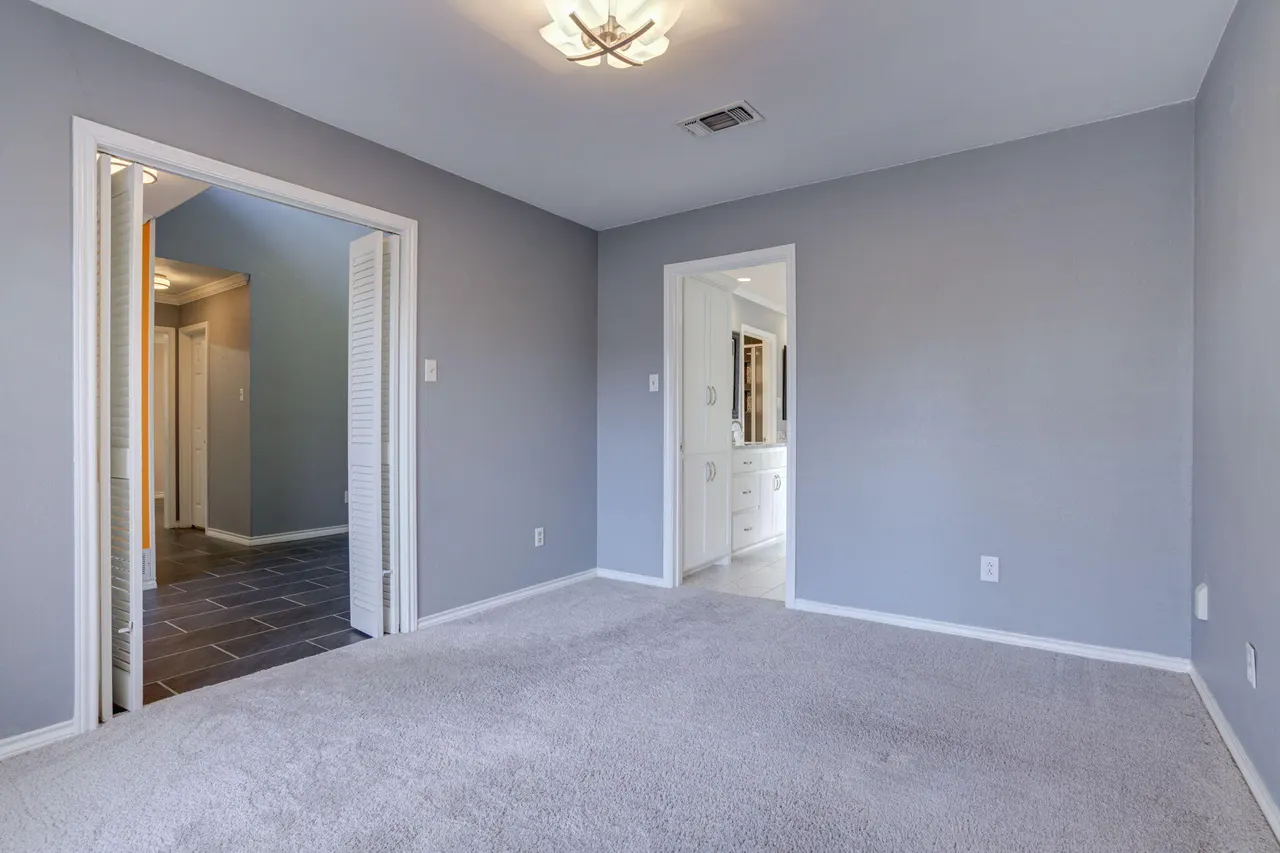 Photo 6 — 5107 1st Place, Lubbock, TX 79416