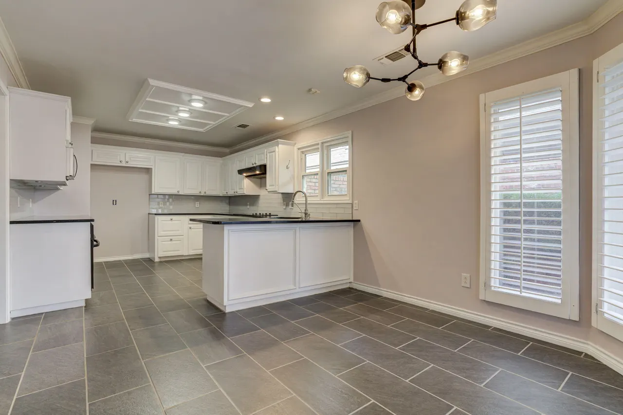 Photo 18 — 5107 1st Place, Lubbock, TX 79416