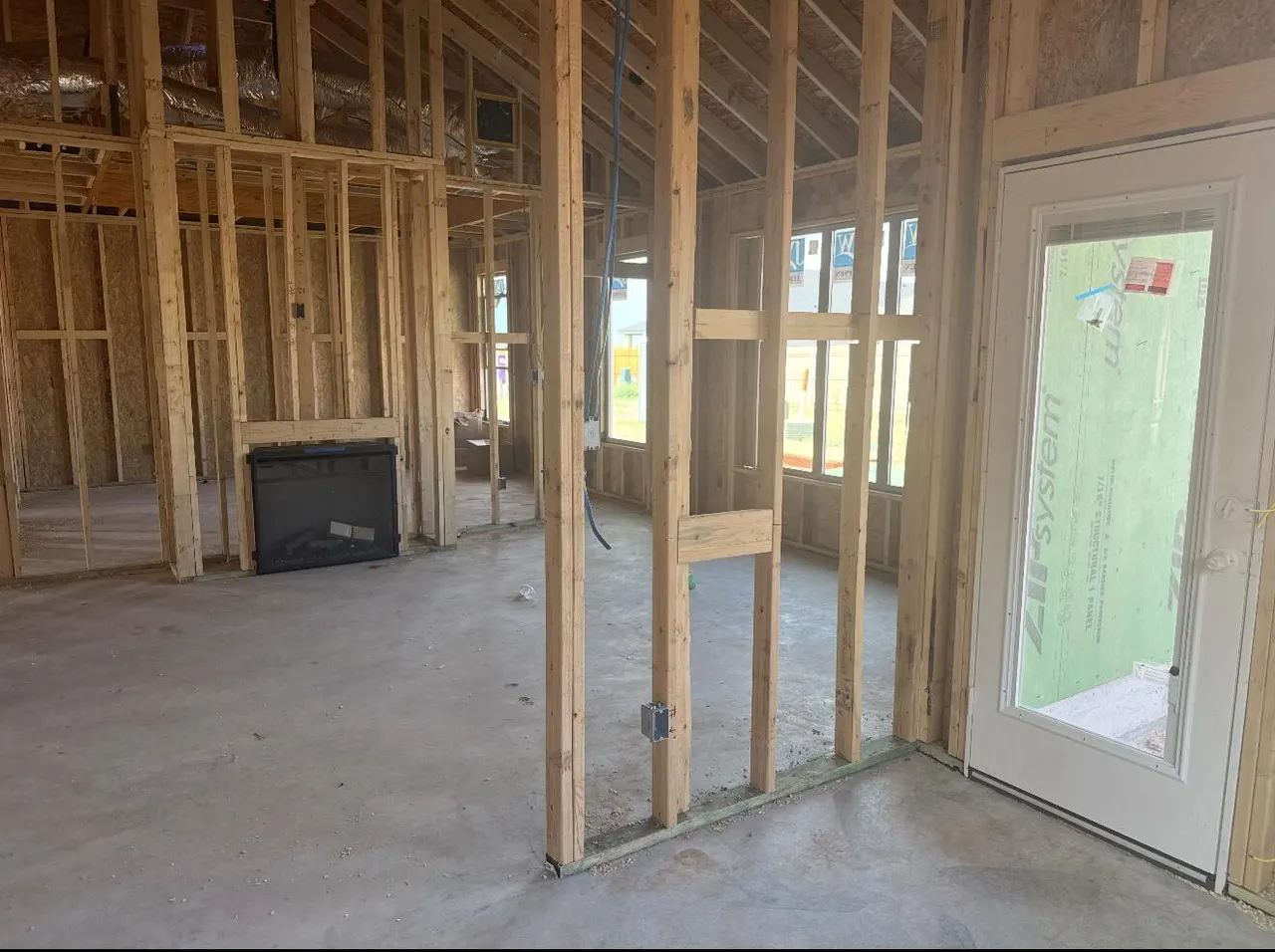 Photo 3 — 5805 Viola Avenue, Lubbock, TX 79407