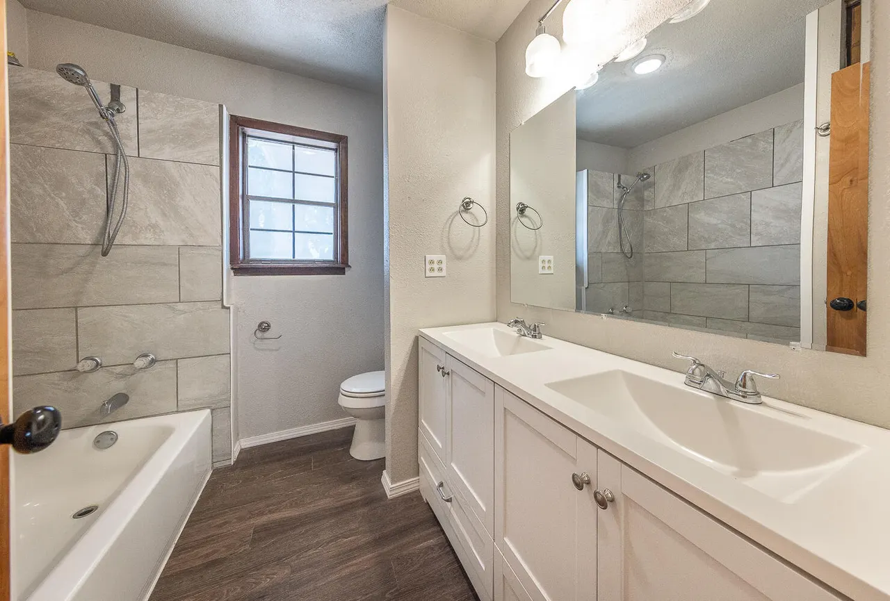 Photo 12 — 7441 34th Street, Lubbock, TX 79407