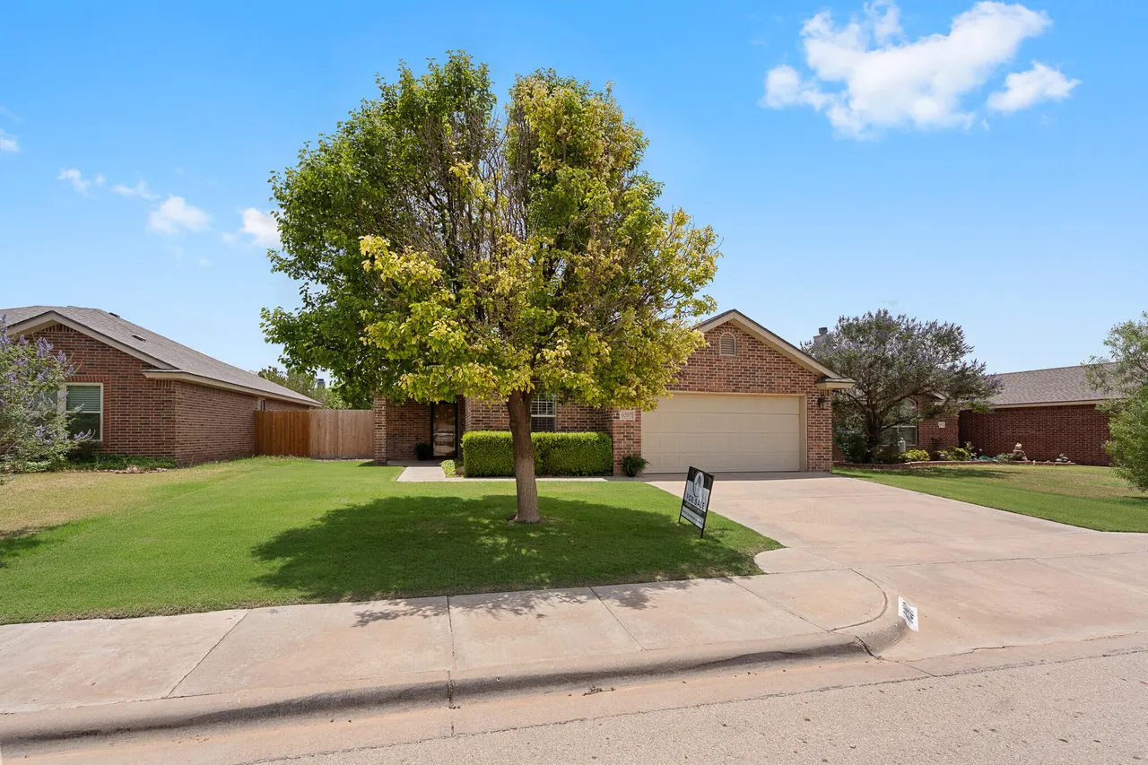 Photo 2 — 6207 101st Street, Lubbock, TX 79424