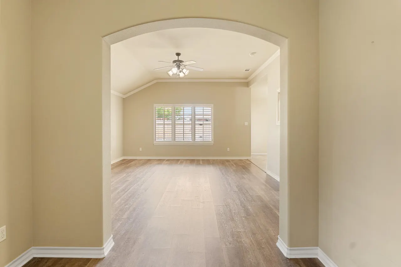Photo 6 — 6207 101st Street, Lubbock, TX 79424