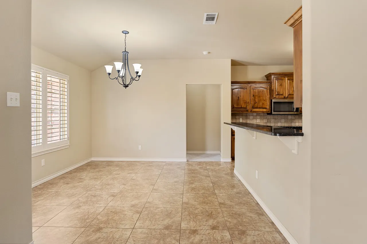 Photo 10 — 6207 101st Street, Lubbock, TX 79424