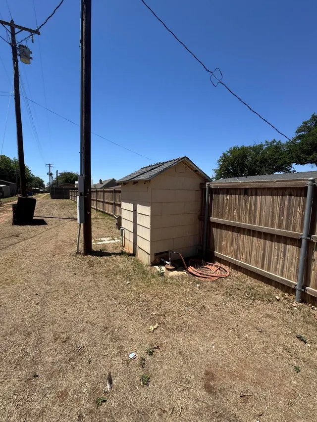 Photo 5 — 213 Stadium Drive, New Home, TX 79381