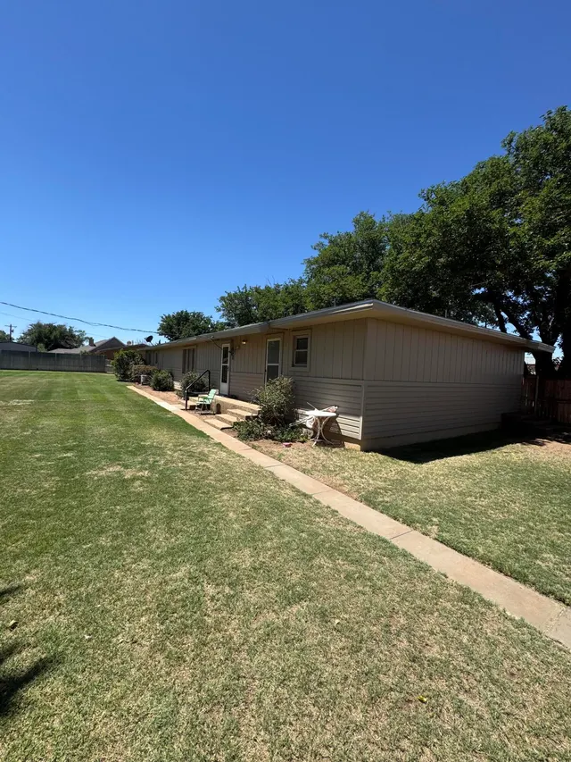 Photo 8 — 213 Stadium Drive, New Home, TX 79381